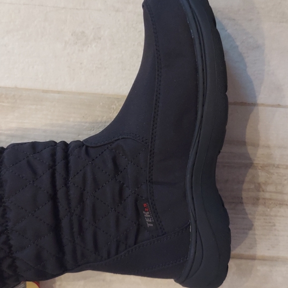 Women's LL Bean Primaloft Insulated Black Winter Boots *BRAND NEW IN BOX* - Picture 6 of 14